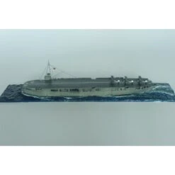 Maquette Bateau Porte-avions HMS Empire MacKendrick