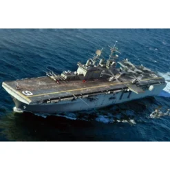 Maquette Bateau USS Bonhomme Richard LHD-6 -Jouets Modèles Magasin hobby boss hb83407 uss bonhomme richard lhd 6 1 3