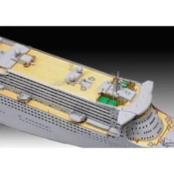 Revell Maquette Bateau Queen Mary 2 -Jouets Modèles Magasin revell rv05199 queen mary 2 4