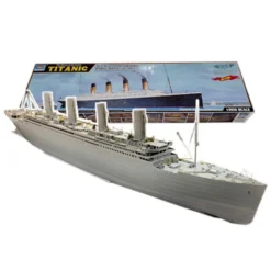 Trumpeter Maquette Bateau Titanic + LED, Exclusivité Europa